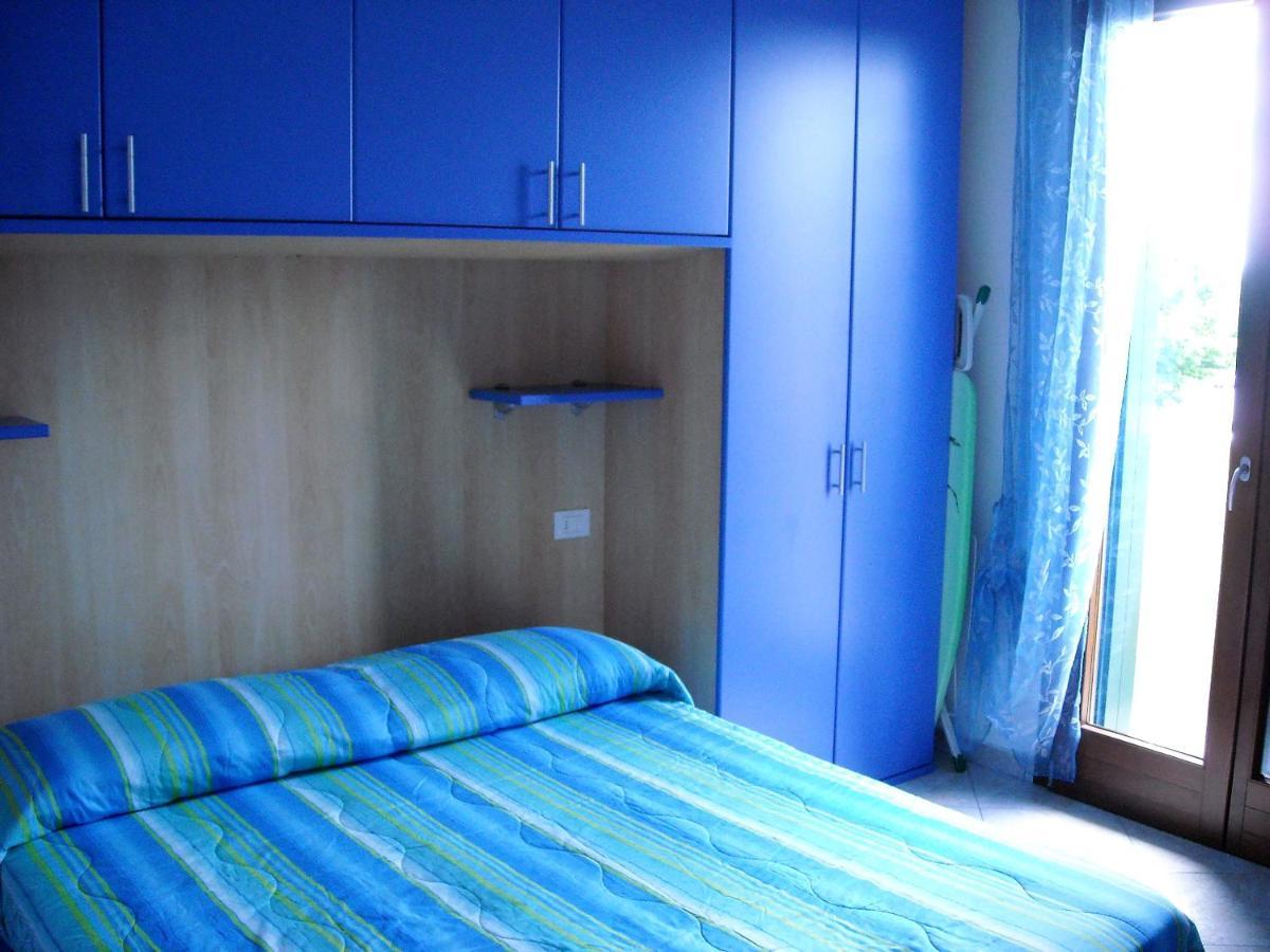Hotel Apartments Villaggio Dei Fiori 4 Stars Luxury - Great Family Resort - Pet Friendly - With Hypermarket - Delivery Restaurant-Pizzeria - Room Breakfast With Supplement - Ultra Fast Wi-Fi - Play Area For Children - Olympic Swimming Pool - Parking Caorle Buitenkant foto